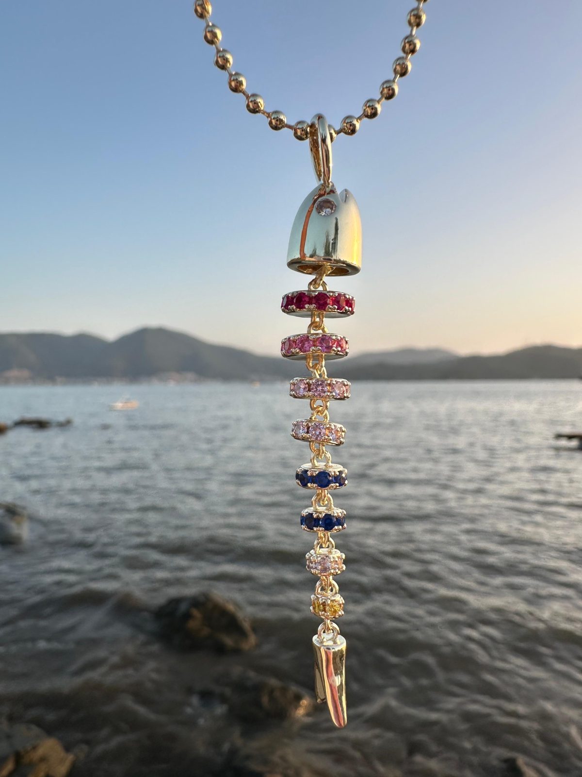 Glimbone Necklace | Renkli Taşlı Balık Kolye - Görsel 4
